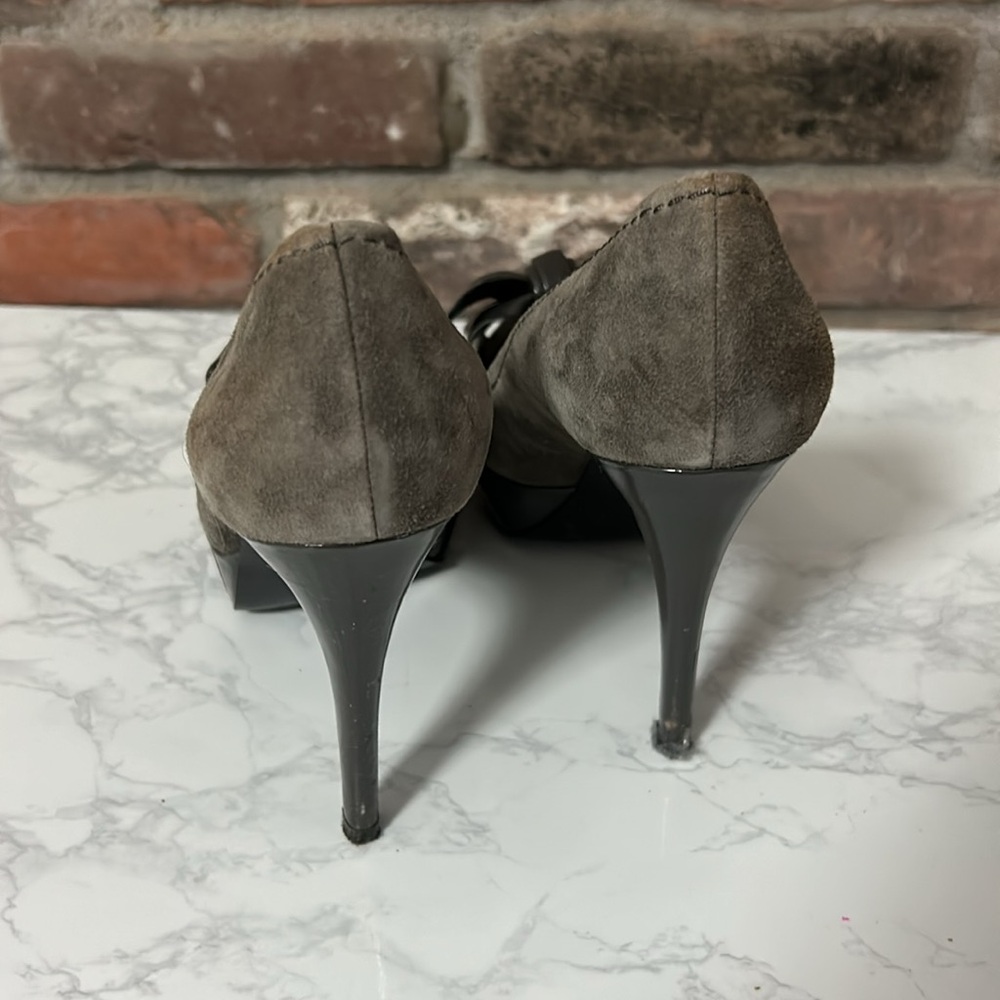 Guess - 7 - Picture 4 of 5